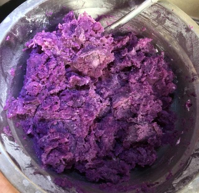 紫薯糯米餅（豆沙餡兒）的做法 步骤2