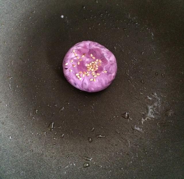 紫薯糯米餅（豆沙餡兒）的做法 步骤9