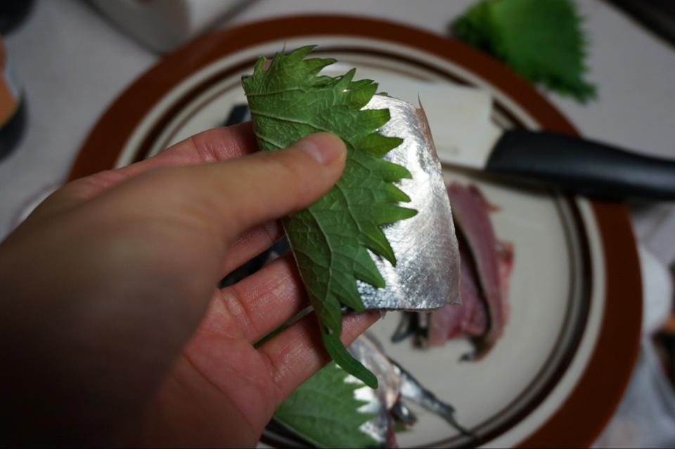 日式煎秋刀魚的做法 步骤3