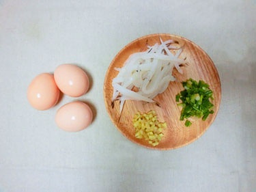 銀魚燜蛋-快手菜的做法 步骤1