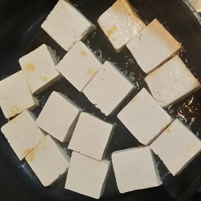 香煎海水豆腐的做法 步骤4