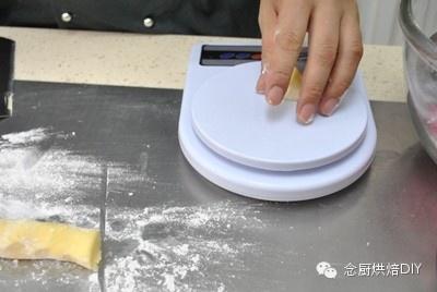 念廚烘焙DIY-蛋黃酥的做法 步骤15