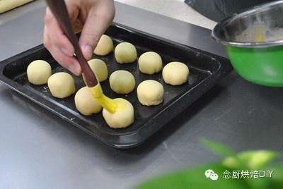 念廚烘焙DIY-蛋黃酥的做法 步骤33