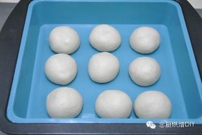 念廚烘焙DIY-神秘的水洗面團-超筋道超細軟面包㊙的做法 步骤25
