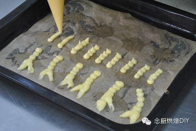 念廚烘焙DIY-螃蟹吐泡泡泡芙脆皮泡芙的做法 步骤18