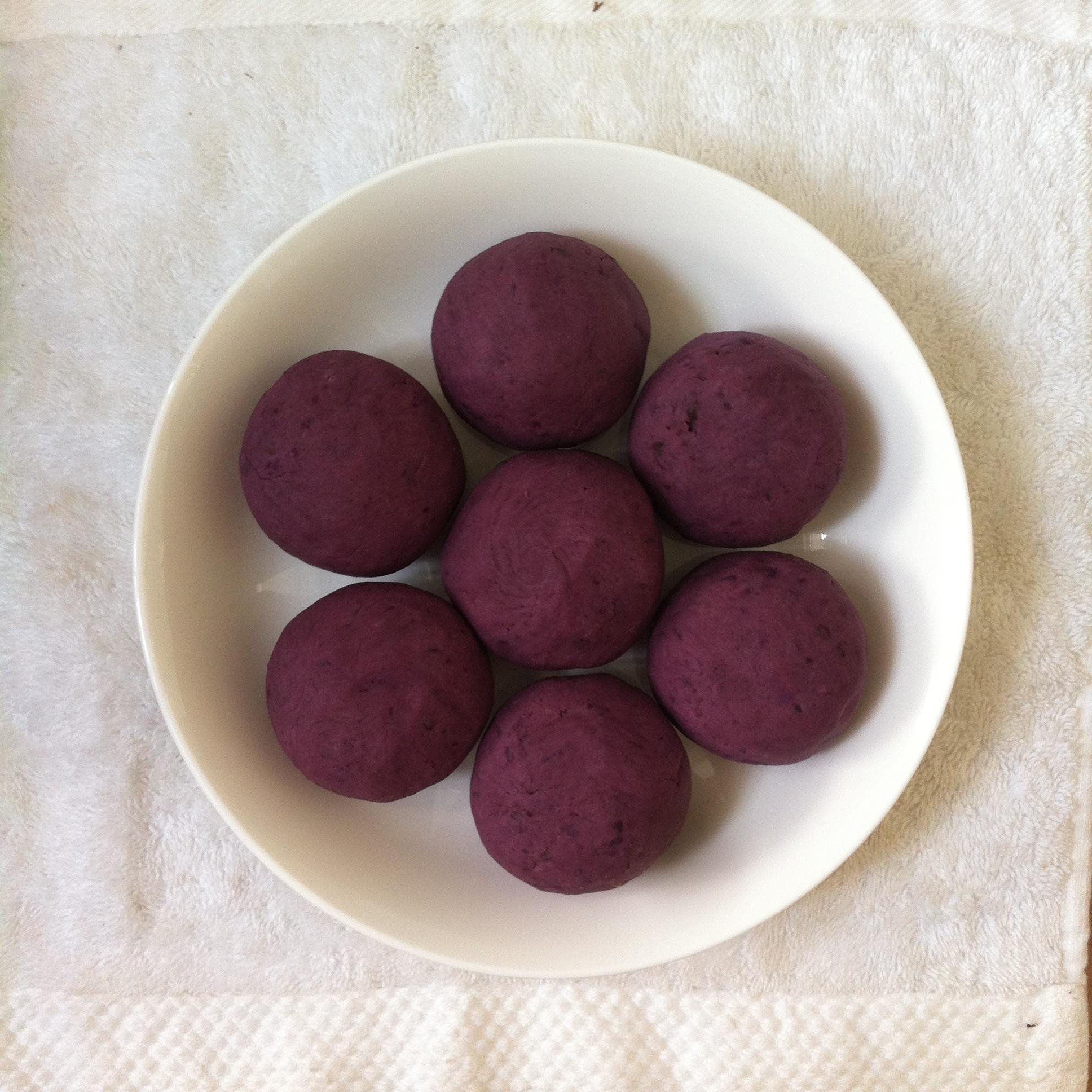 香煎黑芝麻紫薯餅的做法 步骤6