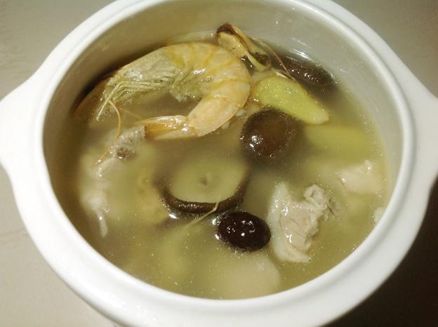 排骨海鮮湯---秋季滋潤湯的做法 步骤6