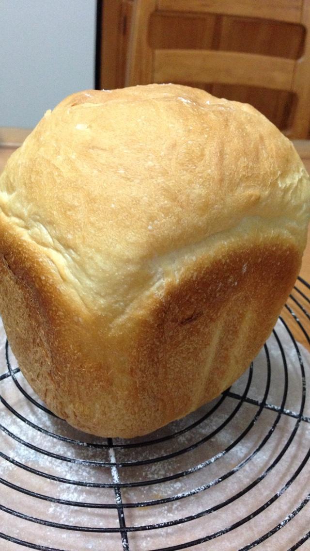 超軟白吐司—松下面包機輕松岀品的做法 步骤1