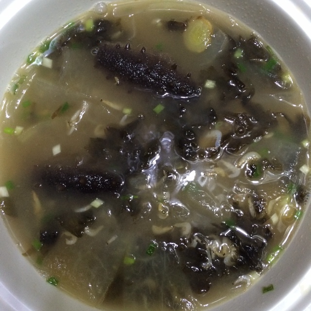 海參冬瓜紫菜蝦皮湯的做法 步骤1