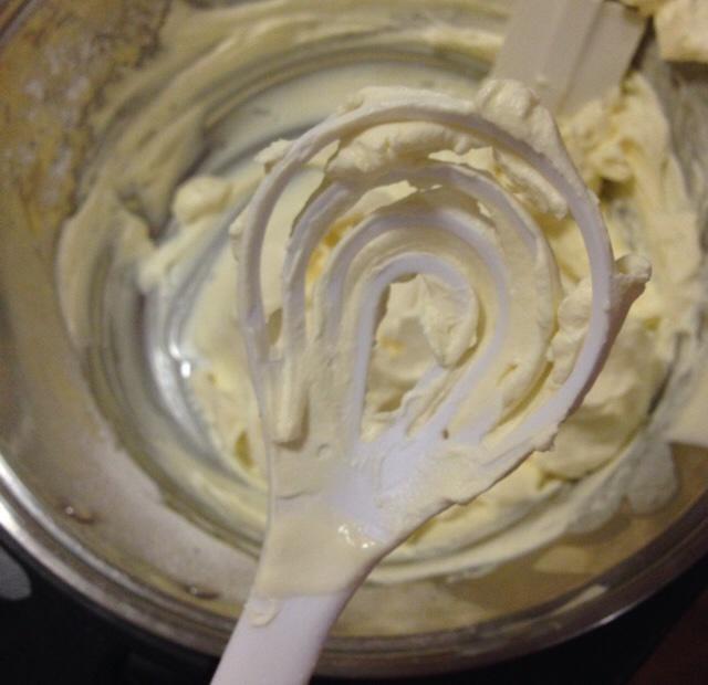 手打鮮奶油可可蛋糕的做法 步骤6
