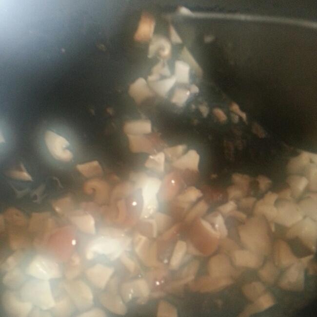 香菇肉燥飯的做法 步骤2