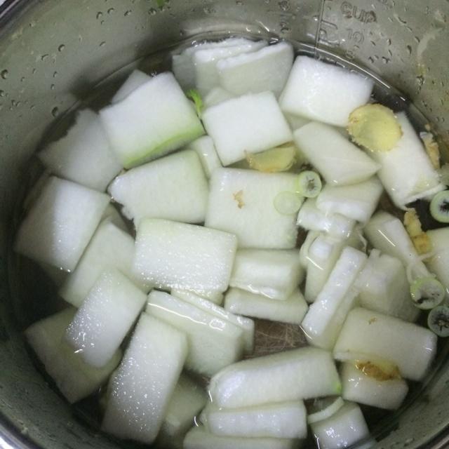 冬瓜丸子湯的做法 步骤1