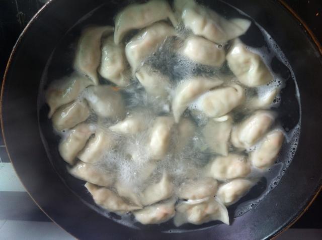 芹菜胡籮卜豬肉餃子餡的做法 步骤10