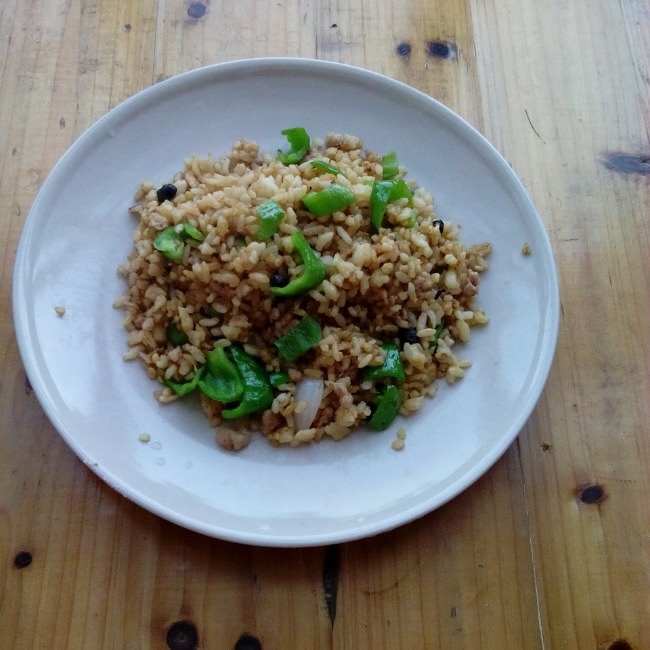 青椒豆豉肉沫炒飯的做法 步骤4