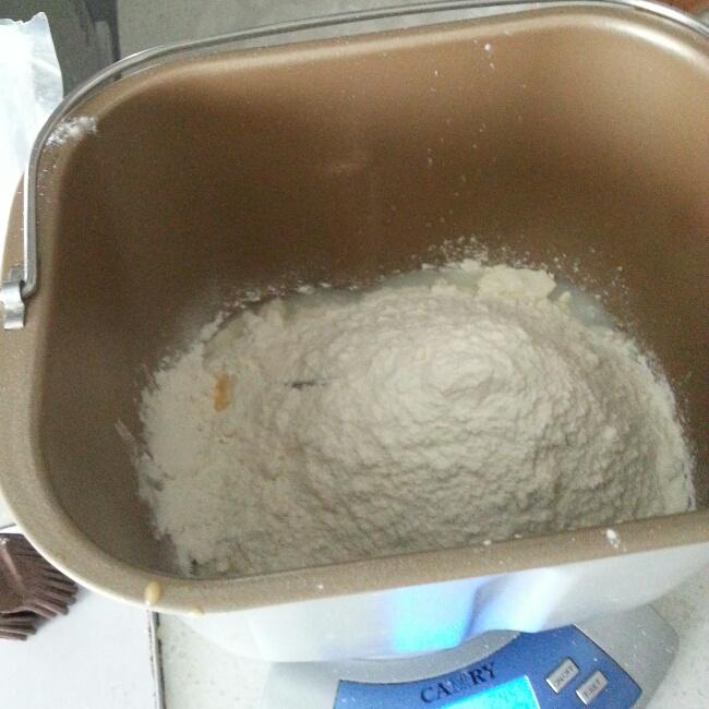 培根乳酪小面包的做法 步骤1