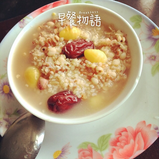 小米紅米薏仁白果粥的做法 步骤2