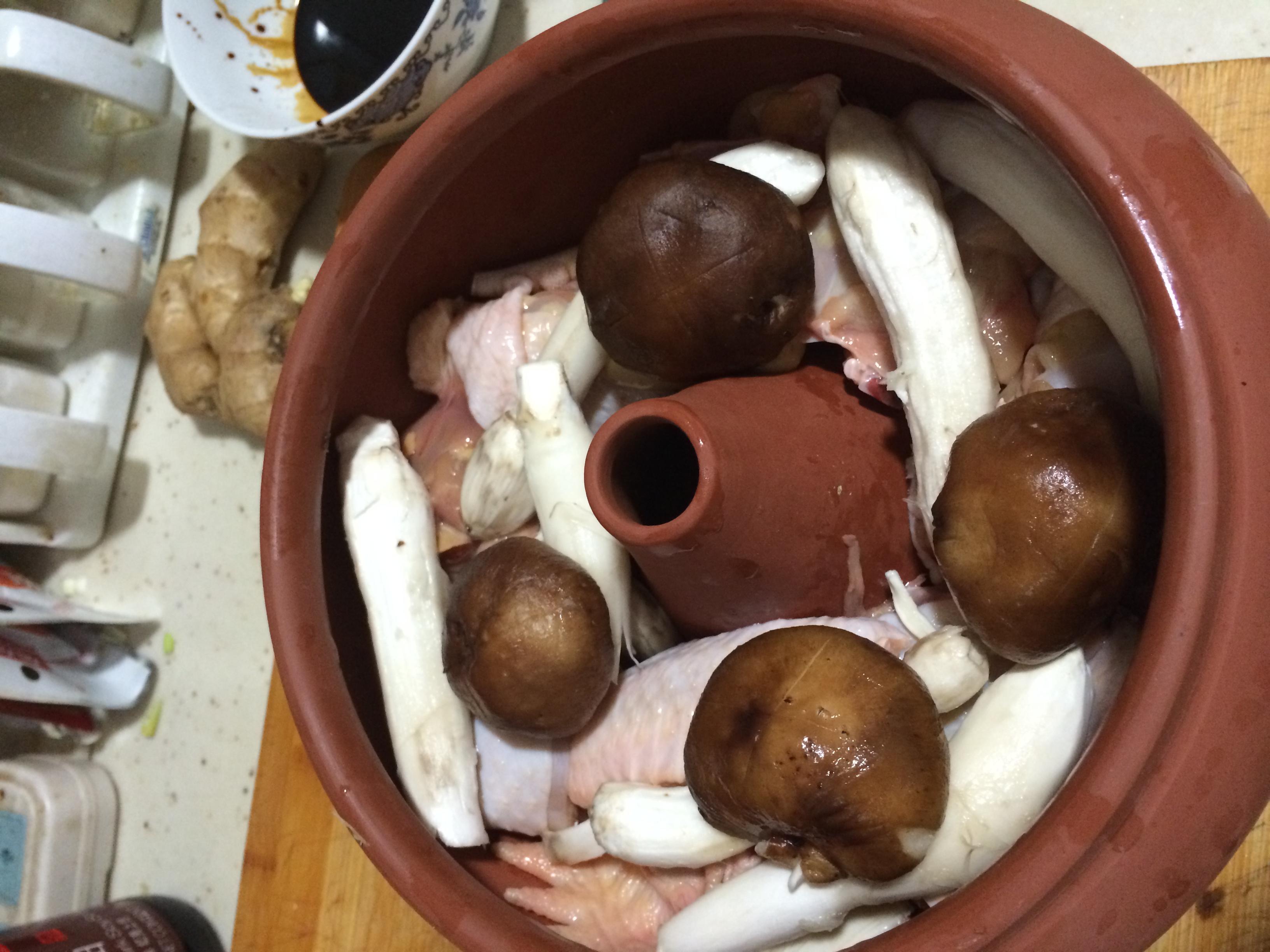 老丁的私房菜－雲南汽鍋雞的做法 步骤3