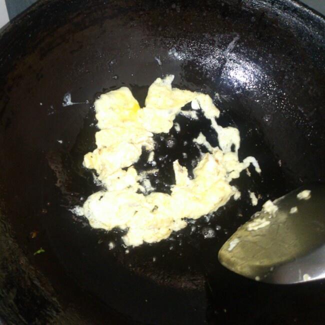 如何做好一碗蛋炒飯的做法 步骤6