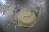 家庭自制椰子戚風卷蛋糕的做法 步骤2