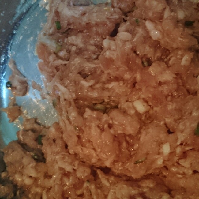 白菜豆腐蘑菇丸子湯的做法 步骤1