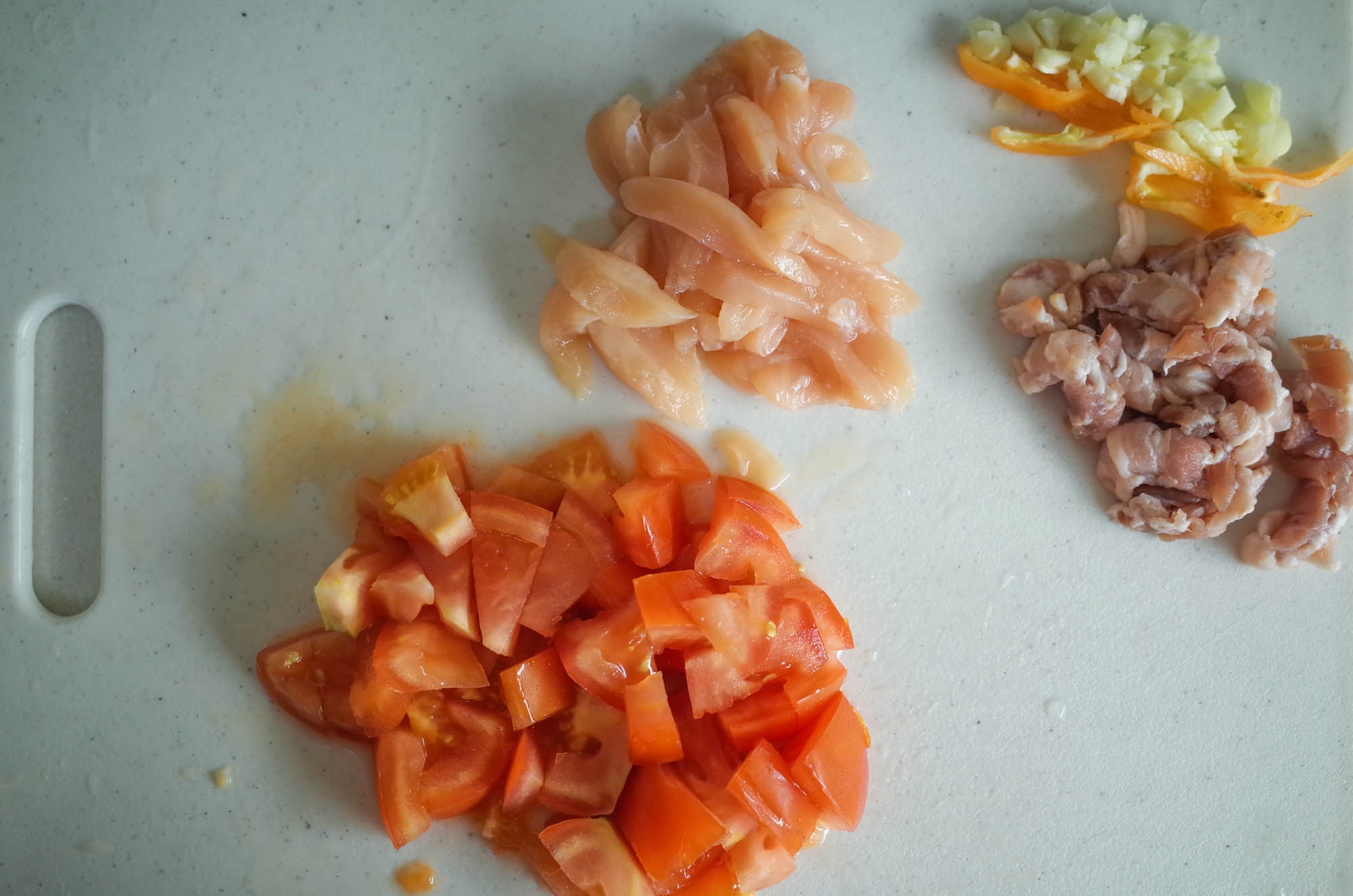 雞胸肉番茄意面 - 貝殼面的做法 步骤2