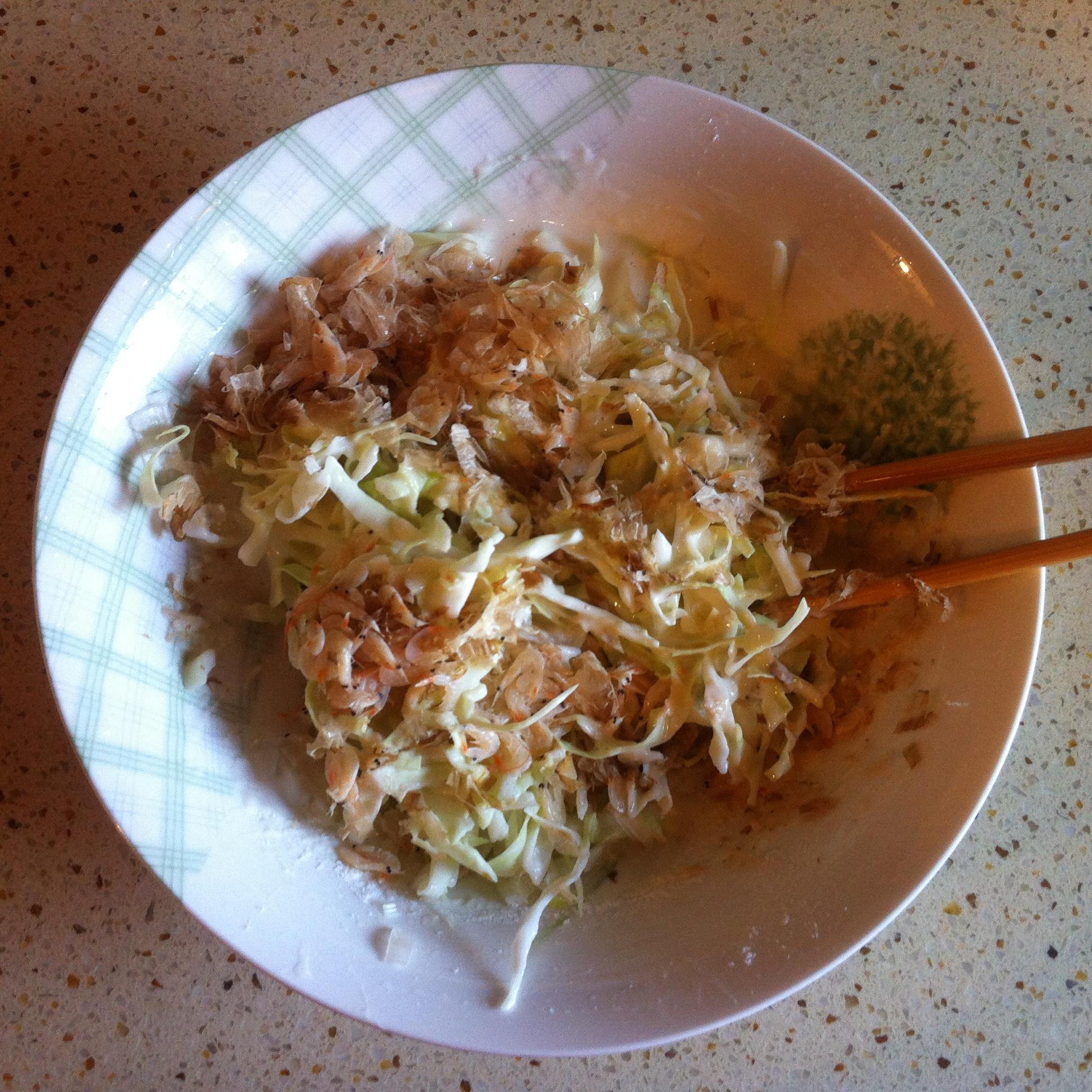超簡單的蔬菜煎餅——大阪燒的做法 步骤3