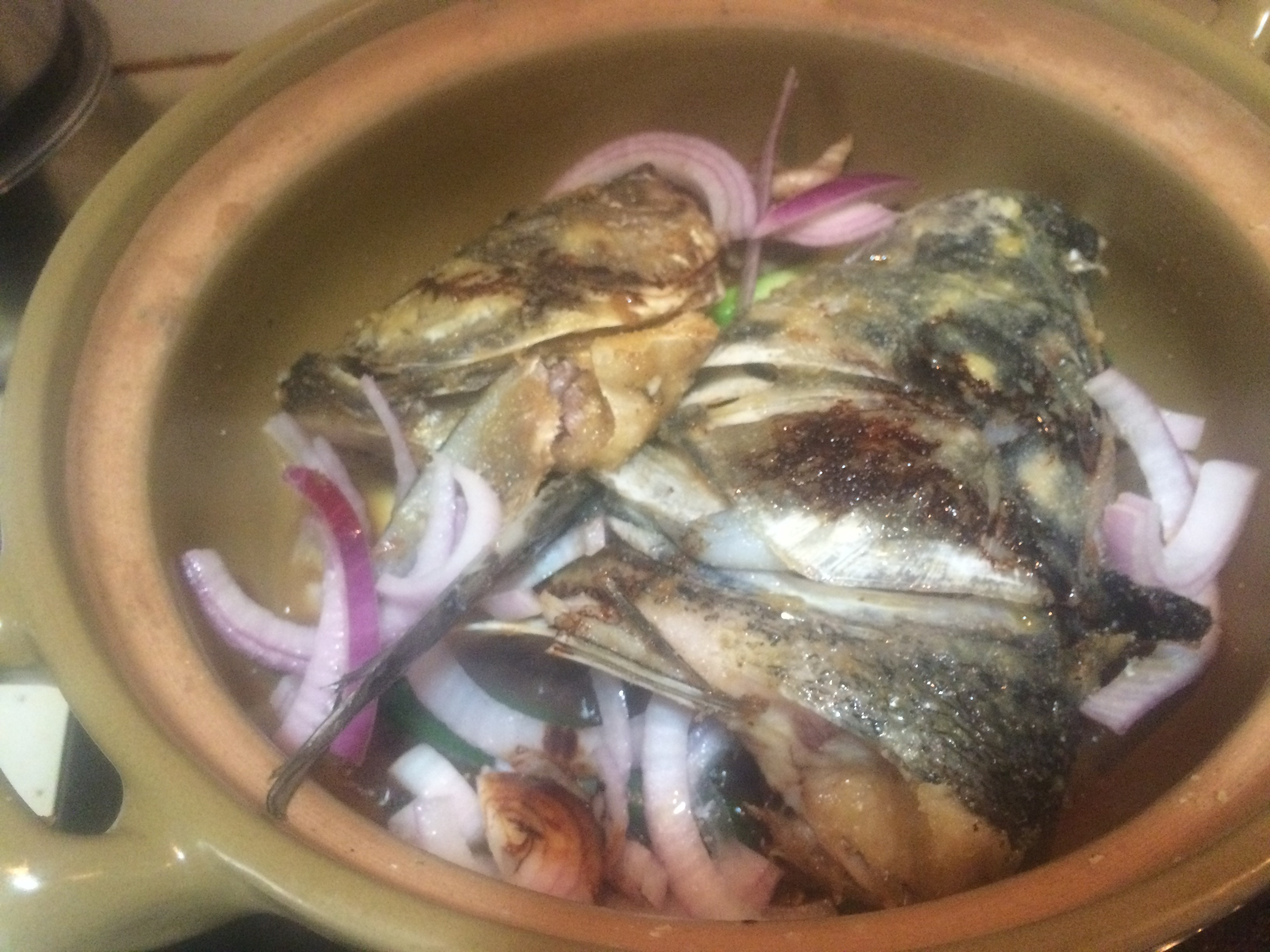 老丁的私房菜－砂鍋干燒魚頭的做法 步骤5