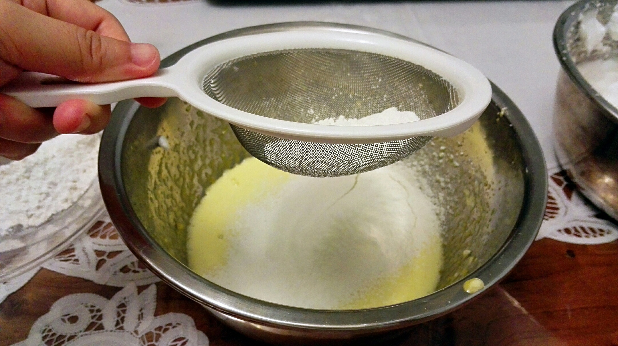濃濃蛋黃香味的手指餅干的做法 步骤9