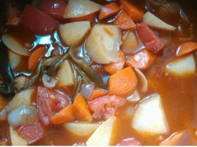番茄土豆牛肉砂鍋的做法 步骤7