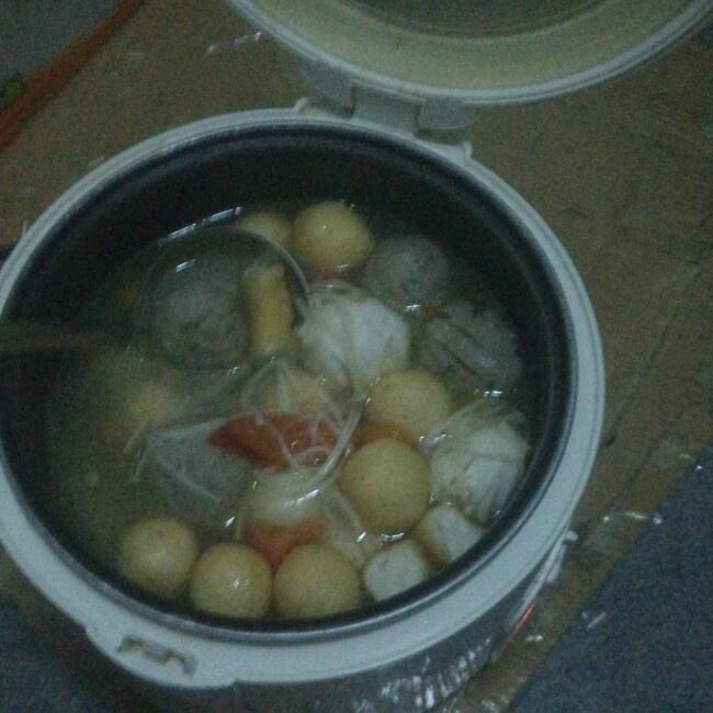 金針菇丸子湯的做法 步骤5