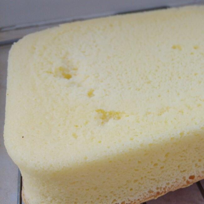 酸奶蛋糕——鋁飯盒版的做法 步骤8