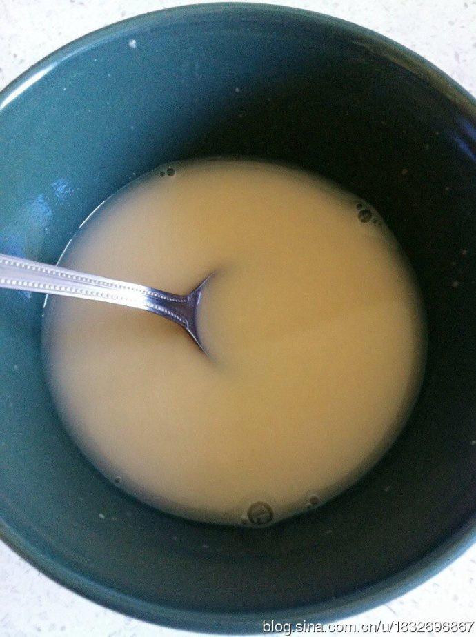 奶香中式蠟腸卷－steamed Chinese susage bun的做法 步骤1