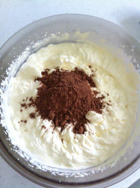 多層巧克力餅干蛋糕－Chocolate ripple log cake（免烤）的做法 步骤2
