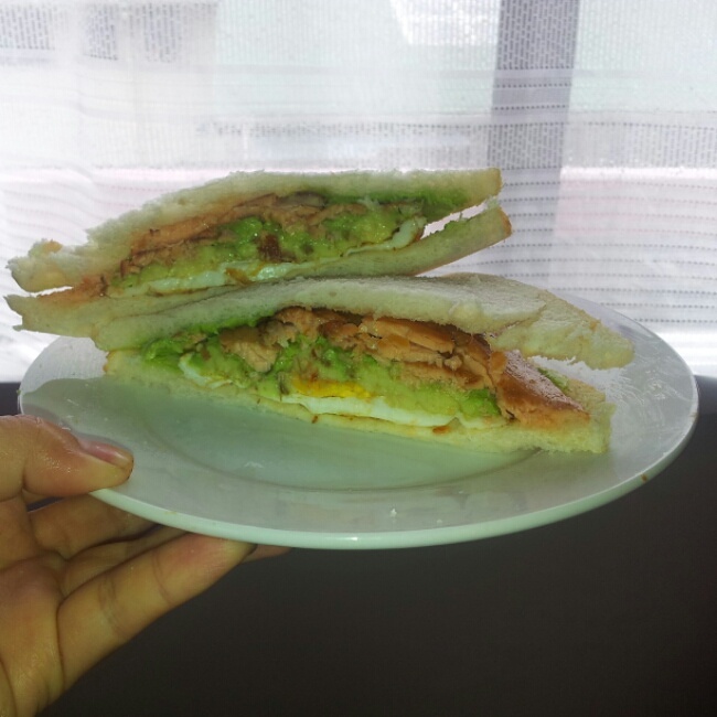 三文魚鱷梨三明治的做法 步骤2