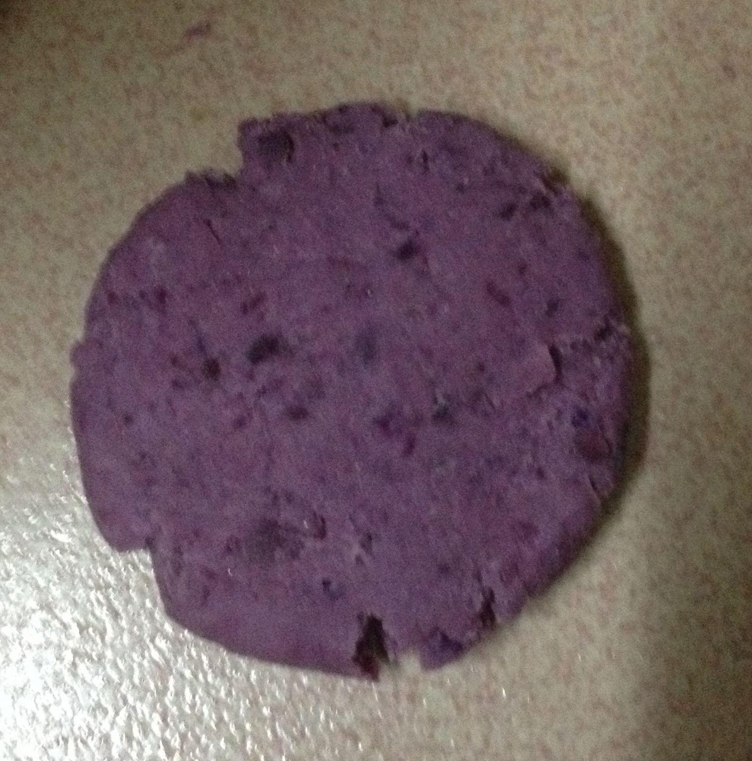 香煎紫薯餅的做法 步骤4