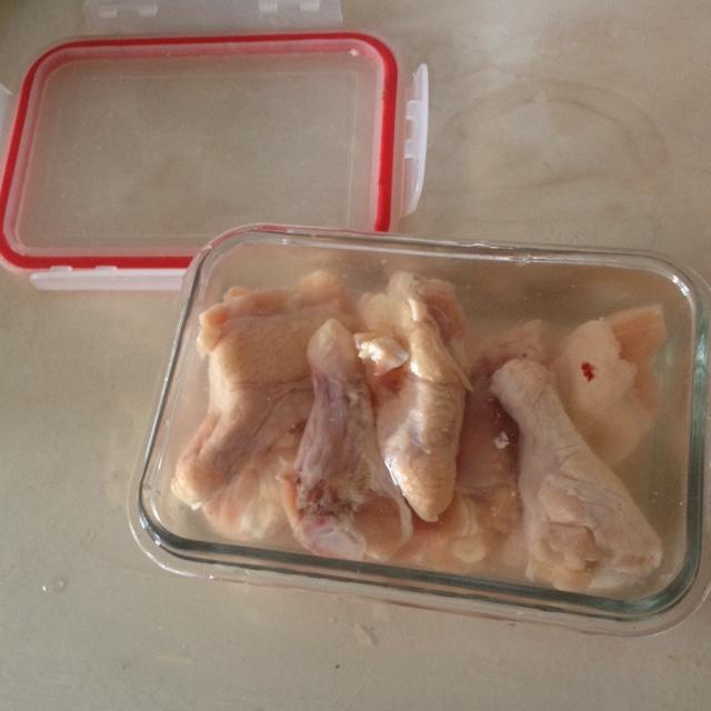 炸雞︰肯德基的味道的做法 步骤1