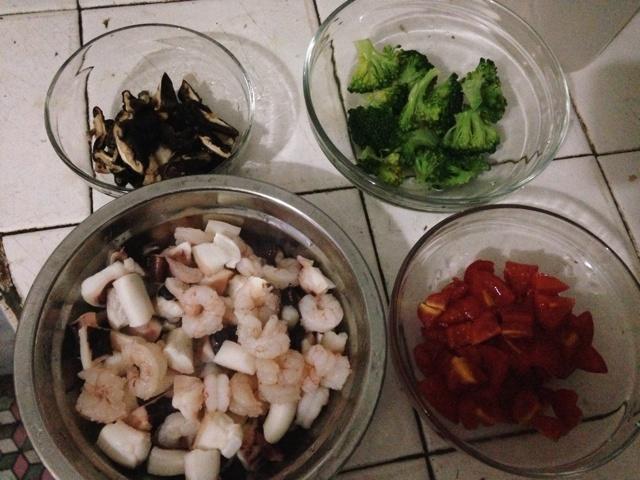 海鮮焗飯的做法 步骤1