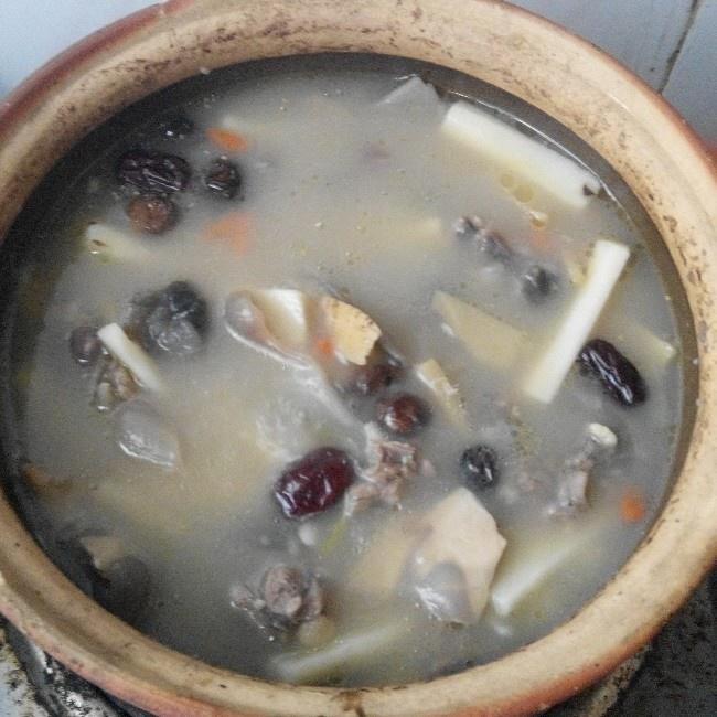 甲魚山藥香菇湯的做法 步骤2