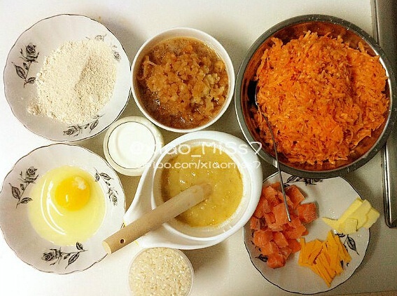 【輔食制作】:果香甜薯三文魚燴飯(8個月以上)的做法 步骤1