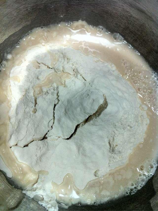 超軟5℃冰種牛奶堡的做法 步骤1