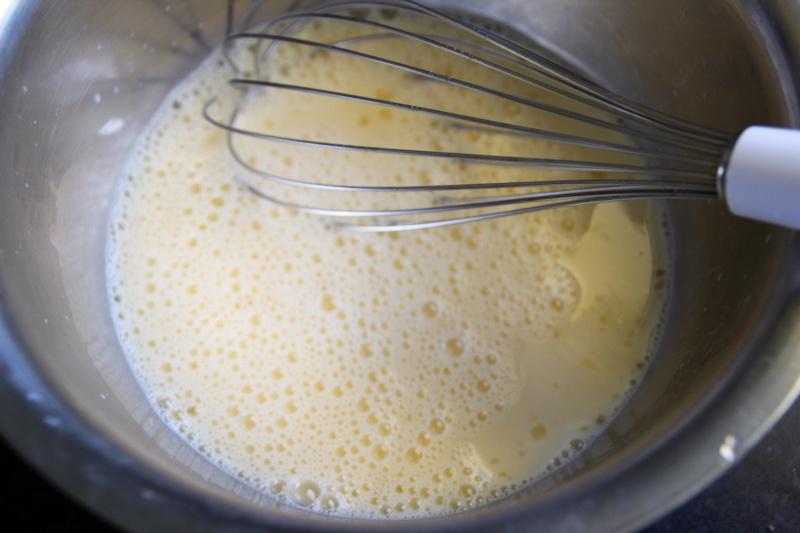 超簡易滑又彈的雞蛋布丁Custard Pudding(詳細教程)的做法 步骤10