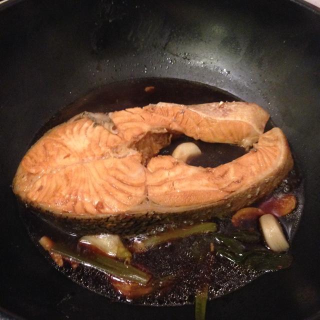 紅燒三文魚（免煎少油版）的做法 步骤3