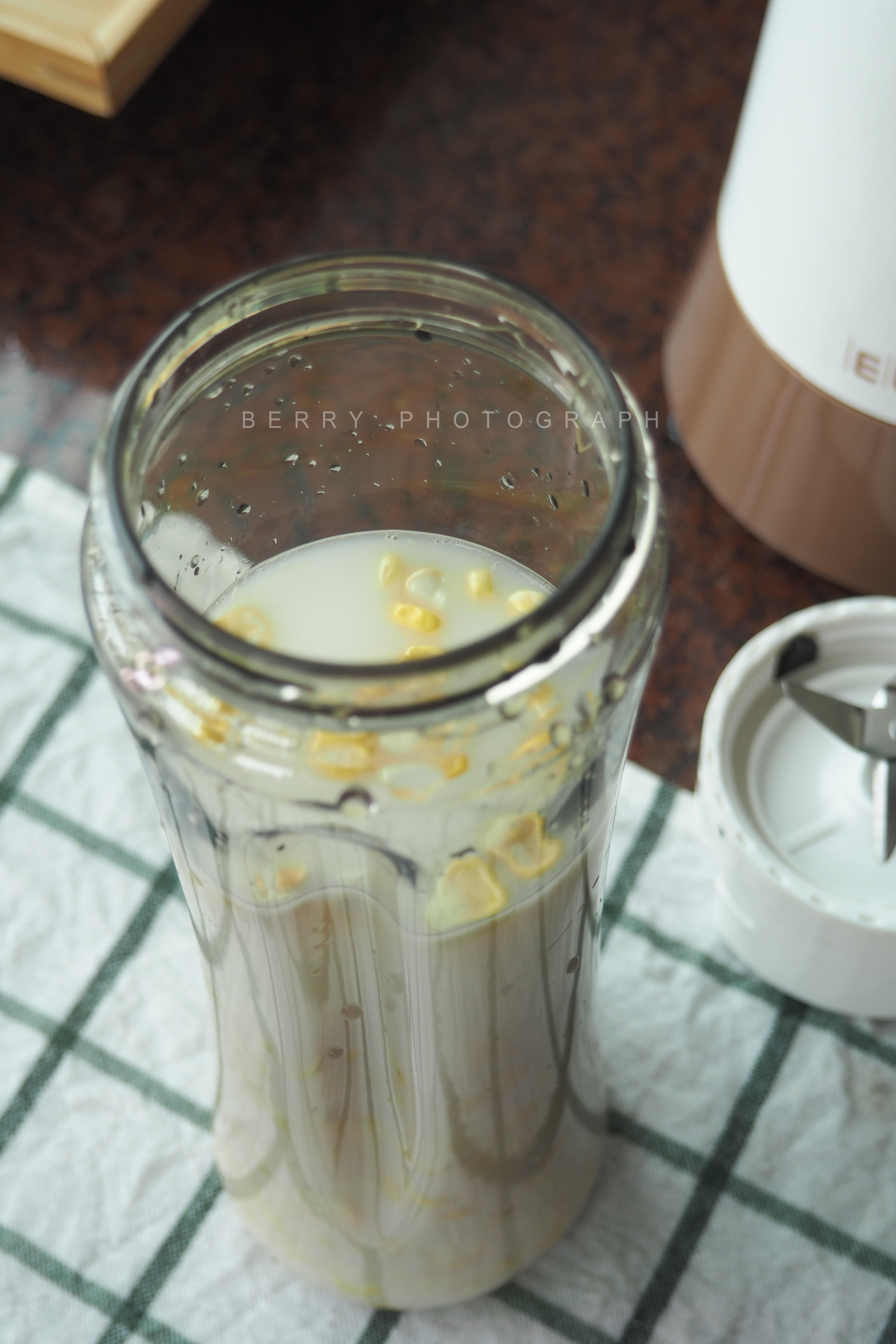 十分鐘╱濃香玉米汁的做法 步骤1