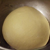 #百吉福創意芝士早餐# 試用就要來個不同的，螺旋面包配奶酪土的做法 步骤1