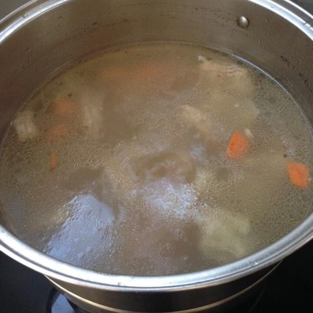 胡蘿卜排骨湯的做法 步骤5