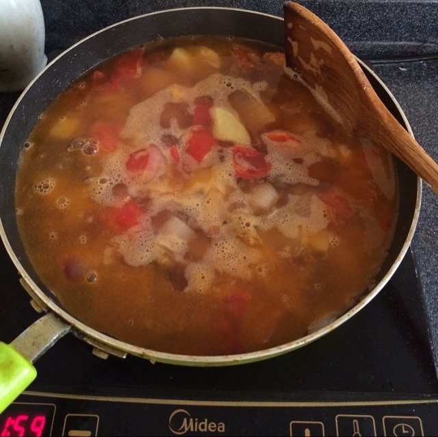 番茄土豆洋蔥牛肉湯的做法 步骤4