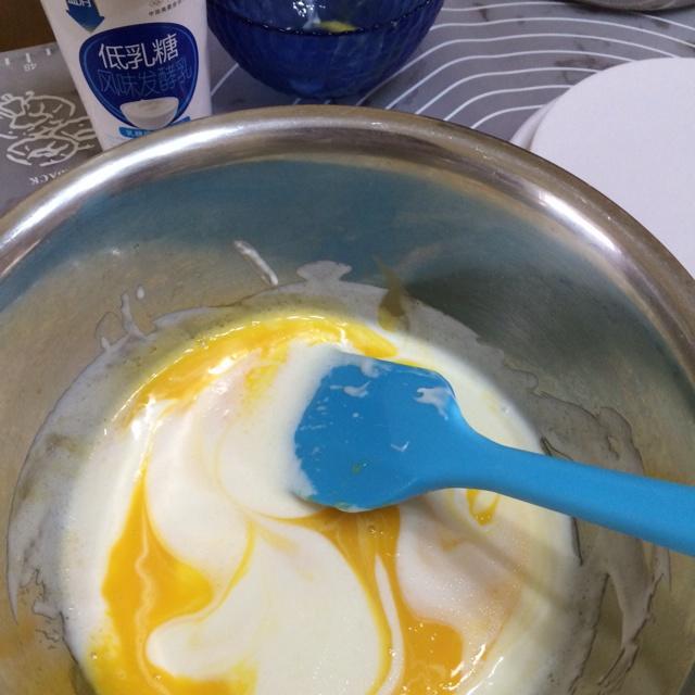 藍莓酸奶蛋糕卷（低熱量）的做法 步骤2