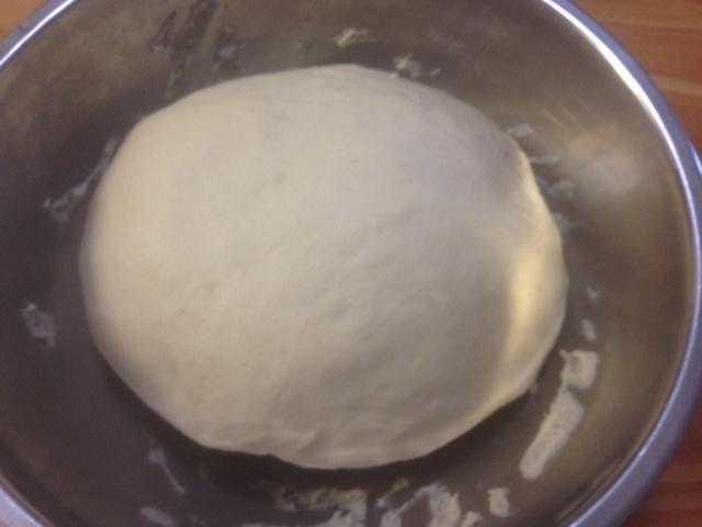伊凡面包之鮮奶雪露包（我做過最柔軟的面包）冰激淋夾餡的做法 步骤7