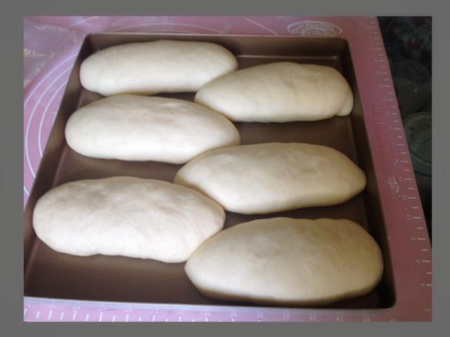 伊凡面包之鮮奶雪露包（我做過最柔軟的面包）冰激淋夾餡的做法 步骤10