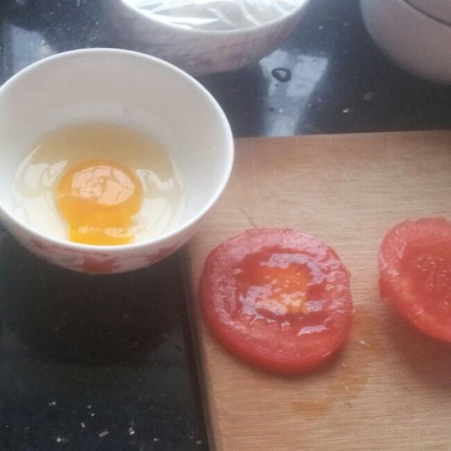 土司煎蛋的做法 步骤1